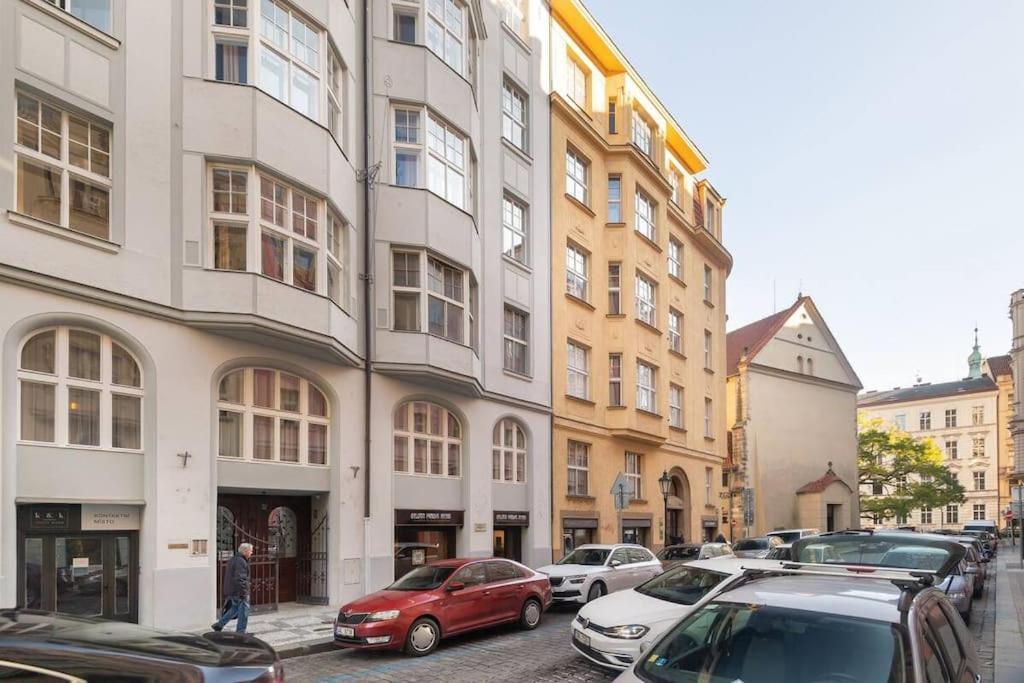 Luxury Apartment On Old Town Square Πράγα Εξωτερικό φωτογραφία